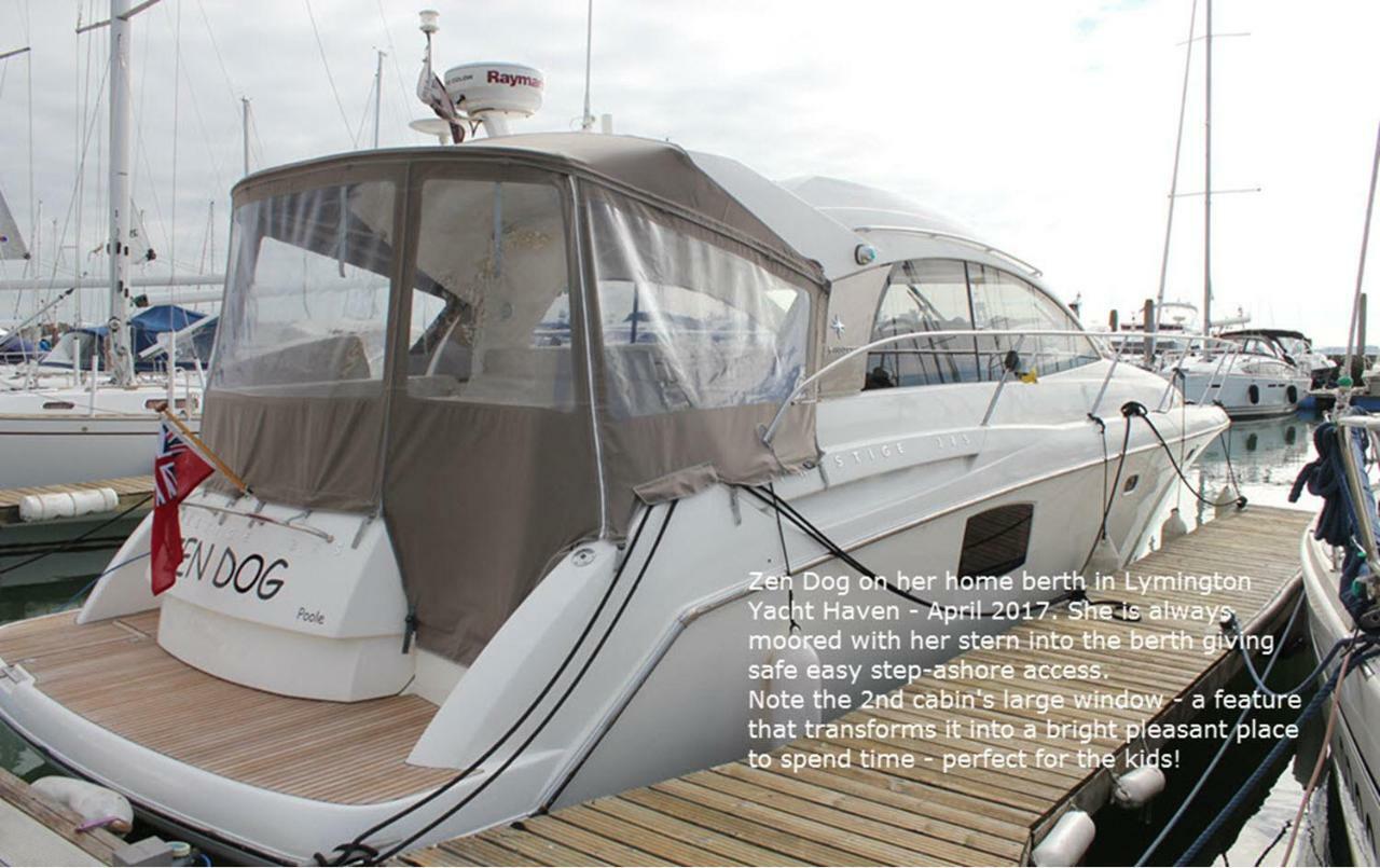 Zen Dog Luxury Motor Yacht Hotel Lymington Buitenkant foto